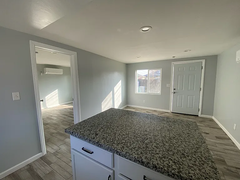 303 El Tejon Ave #A — Photo 6