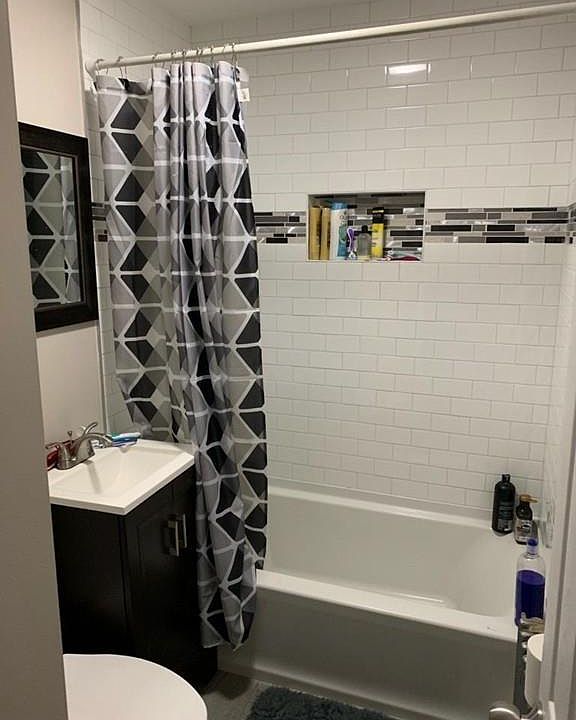 2nd image of 307 Tuttle St APT 1