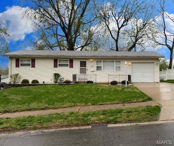 1115 Hadwin Dr, Florissant, MO, 63033