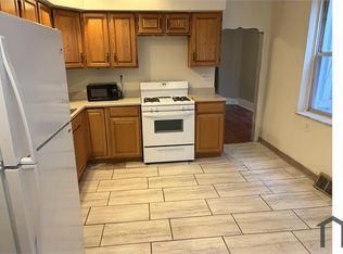 6639 Haddington Ln, Philadelphia, PA 19151