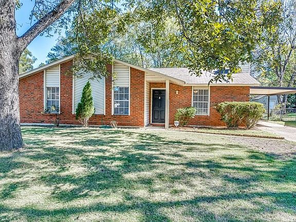 2nd image of 544 Shady Grove Dr