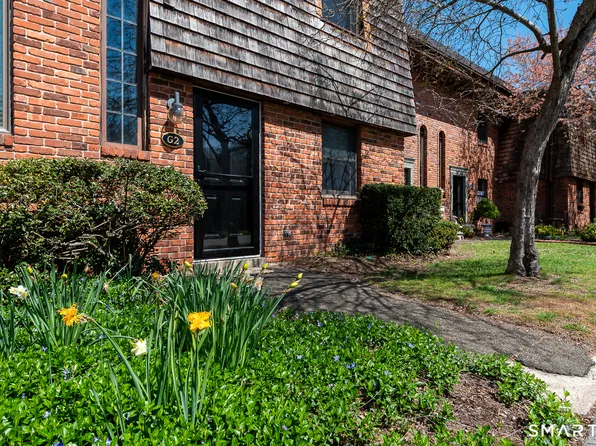 85 River Road #G2, Essex, CT 06426