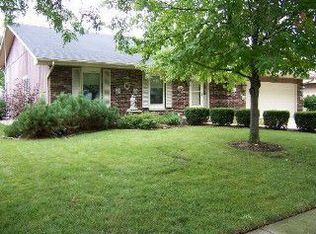 717 Barber Ln, Joliet, IL 60435