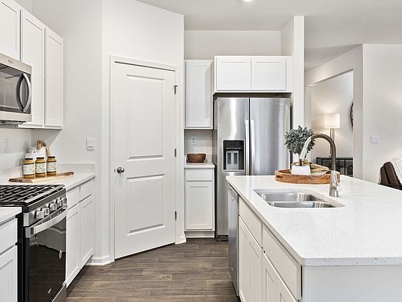 5th image of 6363 Japonica Ln