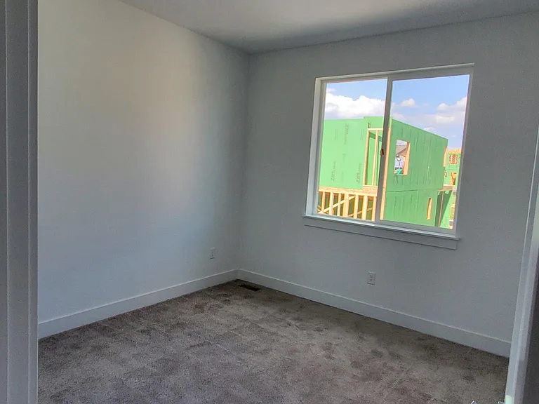6106 Netherland Ct — Photo 12