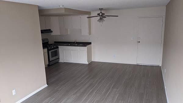 1st image of 134 N Mariposa Ave #211