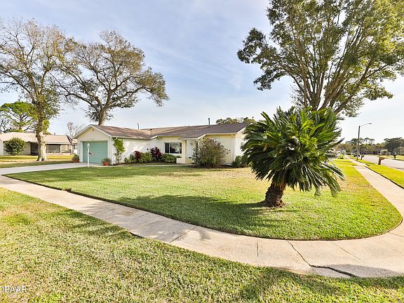 4th image of 104 Fairfax Dr