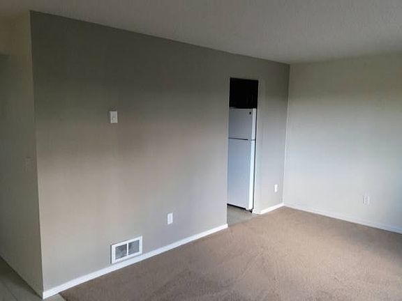 3rd image of 5907 158th Avenue Ct E APT A