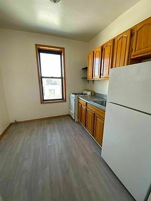 3rd image of 1462 Ovington Ave #12M
