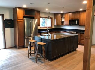 8 Fruit Home Colony Rd, White Salmon, WA 98672