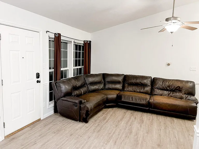 4005 Balmoral Dr #4005 — Photo 9