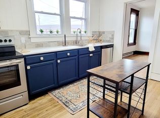 10 Parkwood Blvd #A, Hudson, NY 12534
