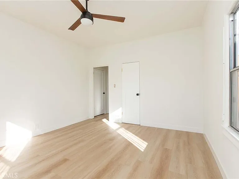 1828 S Sycamore Ave — Photo 5