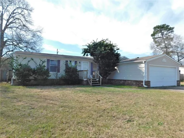 16432 Hill Country Dr, Conroe, TX 77302