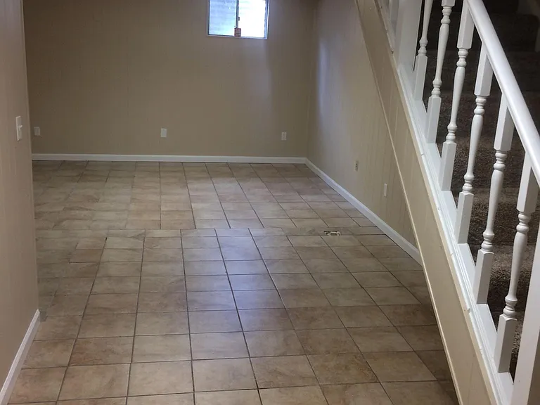 461 Dartmouth Cir — Photo 13