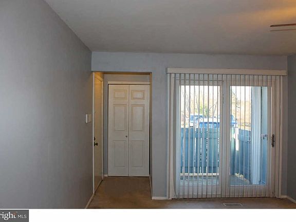 5th image of 275 Green St APT 5A3