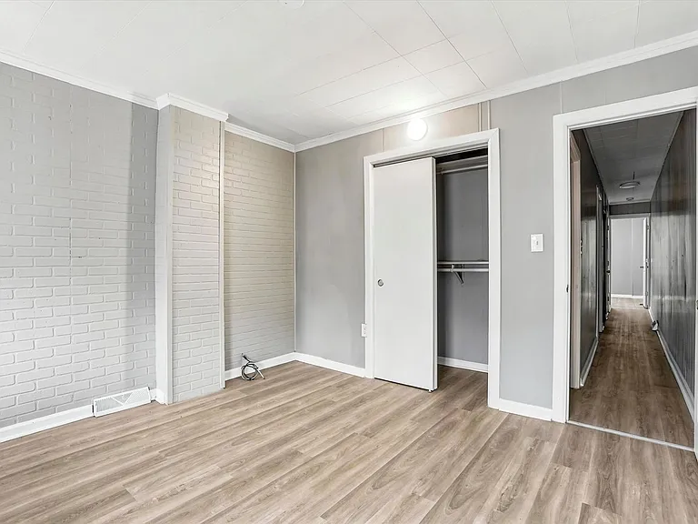 828 Beatty St — Photo 13