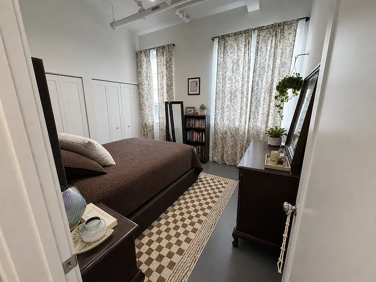 1710 N 5th St #5 — Photo 4