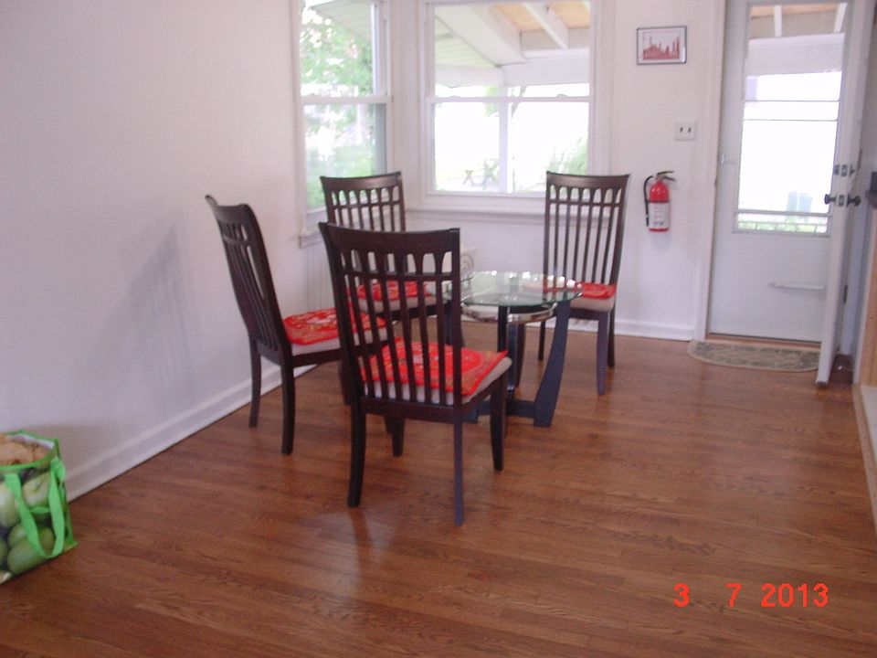 2nd image of 576 Hillcrest St