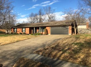 2202 Crescent Hill Dr, Owensboro, KY 42303