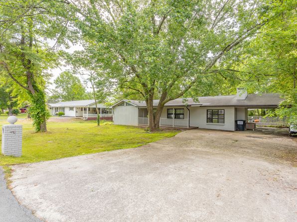 2008 Carol St, Rossville, GA 30741
