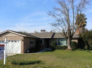 1326 Oak St, Selma, CA 93662