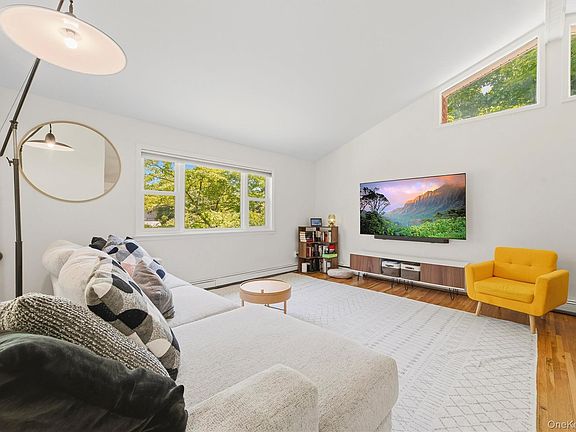 5th image of 45 Lakeview Avenue W
