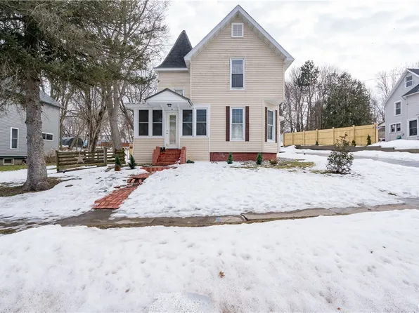 41 Champion St, Carthage, NY 13619