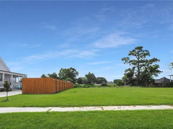 1828 Alexander Ave, Arabi, LA 70032