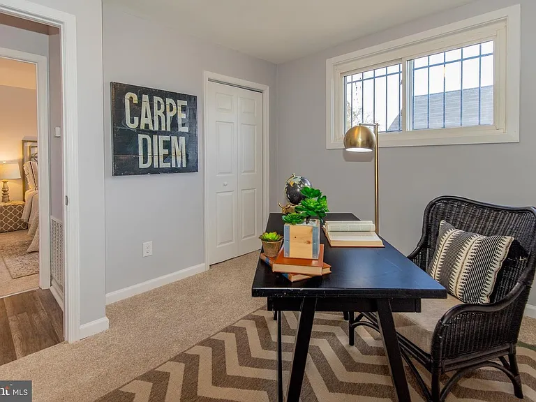 22 Chamber Ave — Photo 11