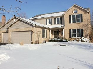 1412 Baldwin Dr, Naperville, IL 60565