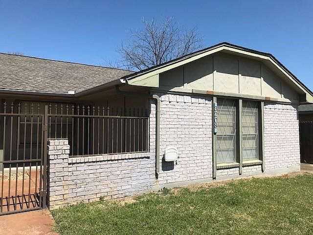 1st image of 3208 Kelvin Dr