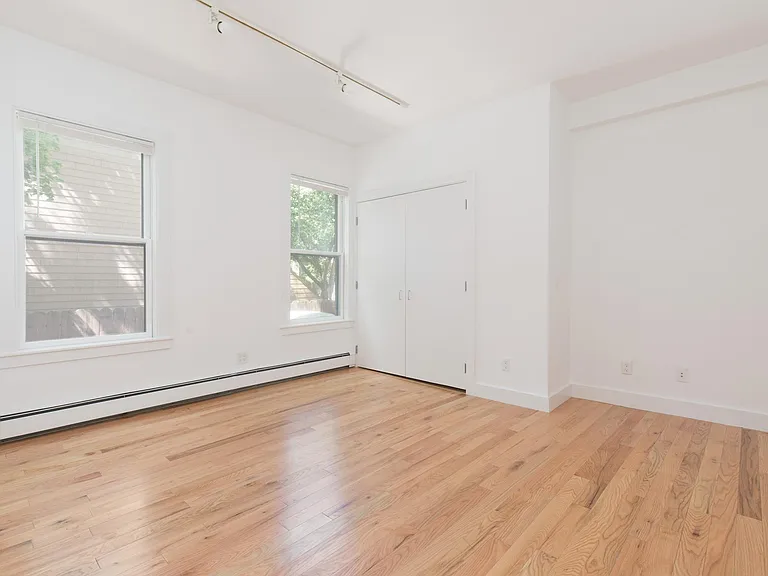 507 Putnam Ave — Photo 11