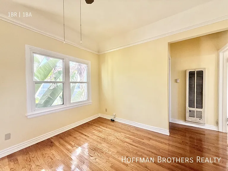 5953 1/2 Barton Ave — Photo 4
