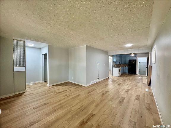 3rd image of 1157 Cameron Street