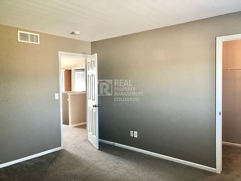 4020 Berwick Ln — Photo 14