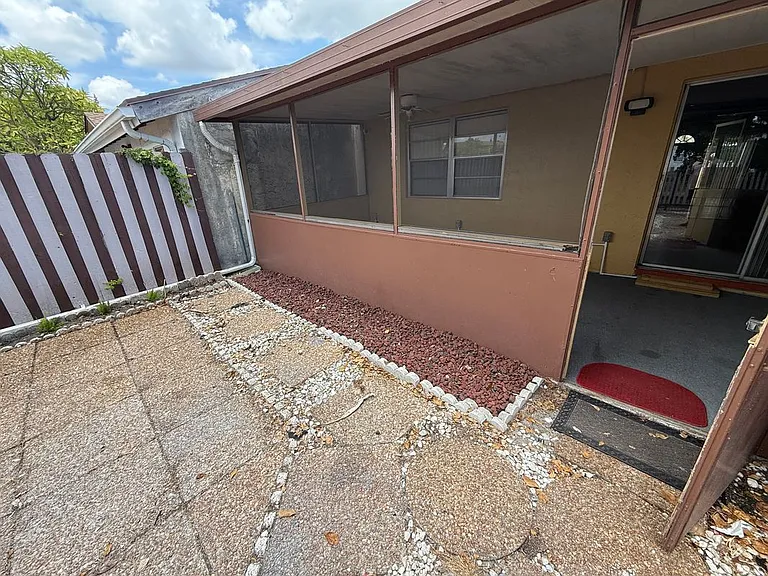 540 NW 43rd St — Photo 25