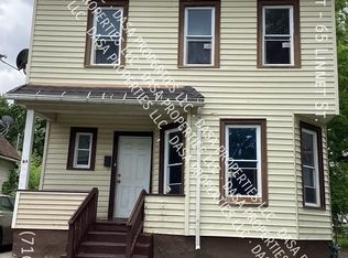 65 Linnet St, Rochester, NY 14613
