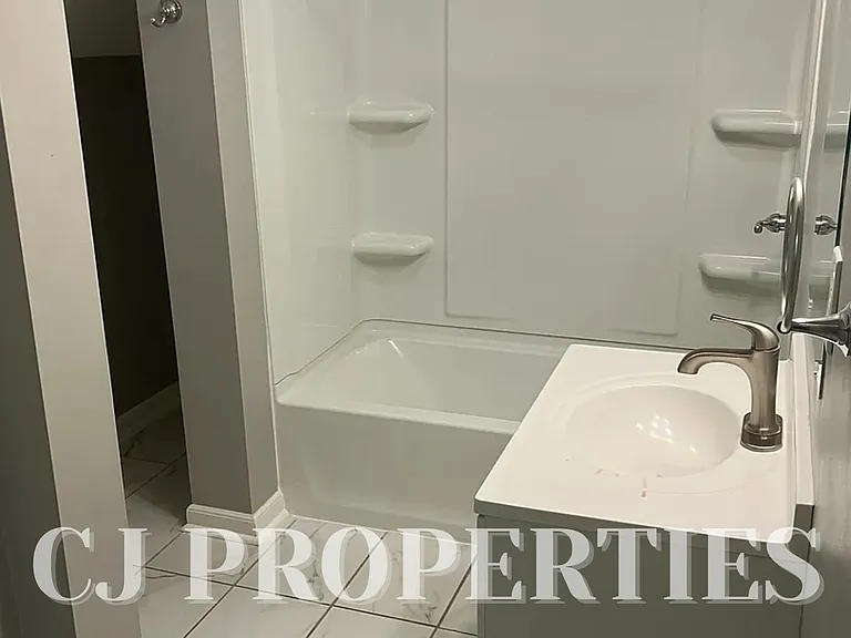4841 Cane Run Rd — Photo 6
