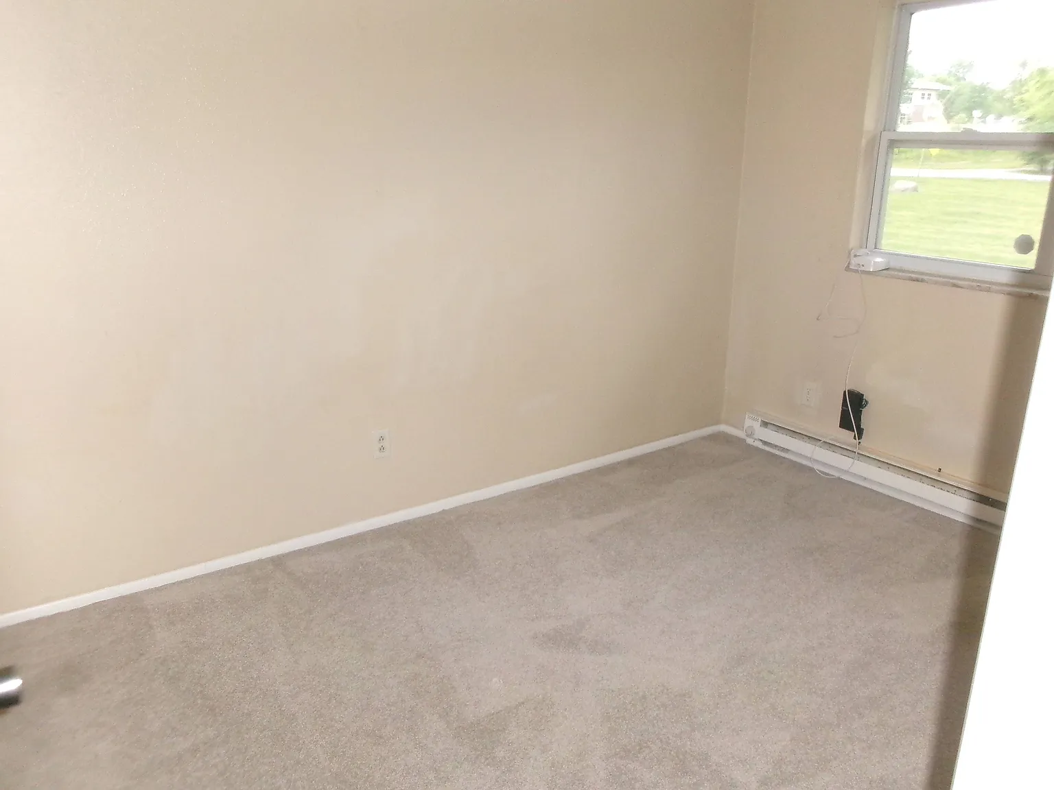 2 bed, 800 sqft, $1,275 — Photo 3