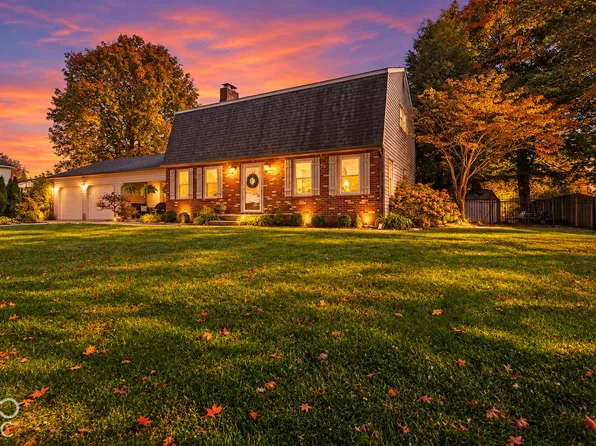 915 Margueritta Way, Greenwood, IN 46143