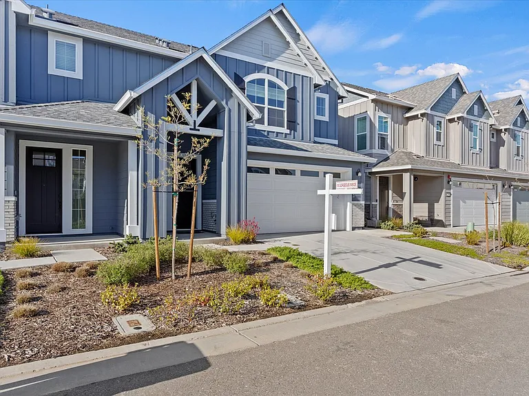 6921 Peak Way — Photo 54