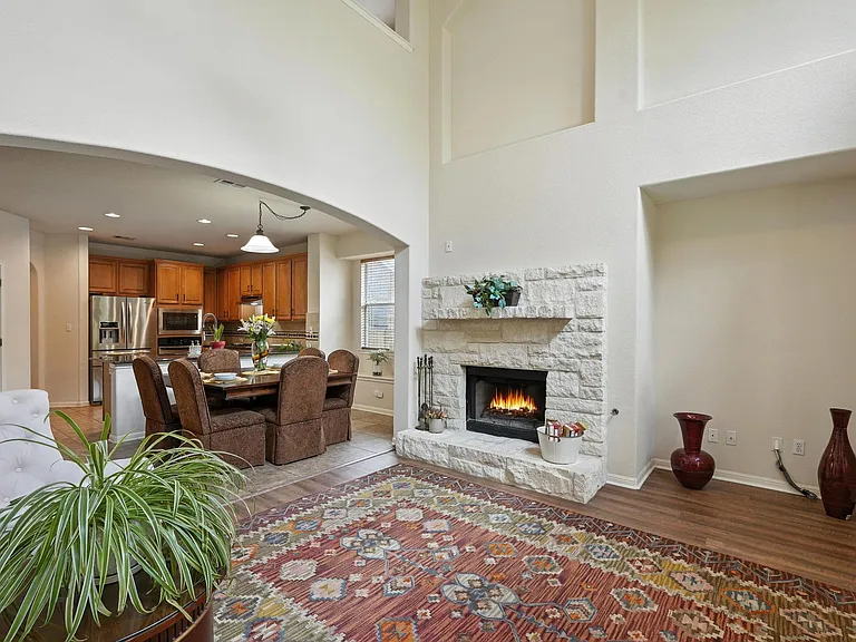 1802 Misty Ridge Dr — Photo 20