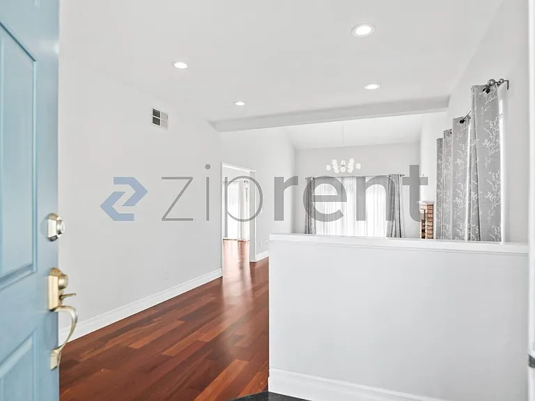 2906 Kiperash Dr — Photo 3