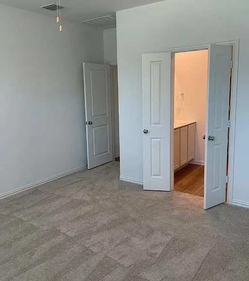 502 Poplar St — Photo 4