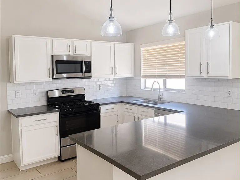 9594 Bighorn Ranch Ave — Photo 2
