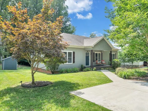 1316 Willow Oak Dr, Forest, VA 24551