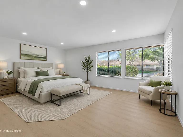 37202 Village 37 — Photo 12