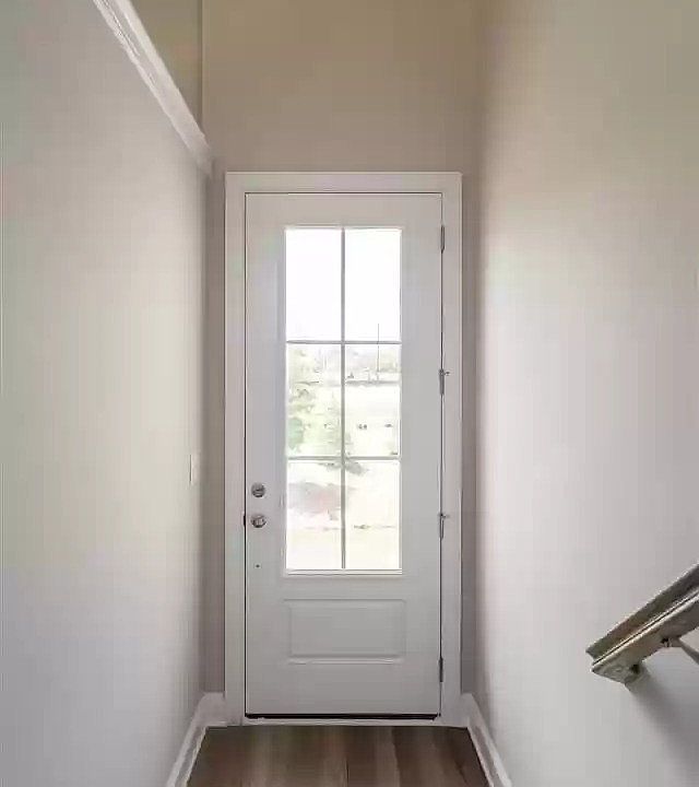1st image of 310 Clementine Dr