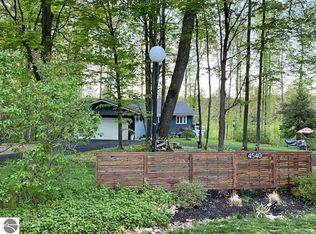 4540 Manhattan W, TRAVERSE CITY, MI 49685